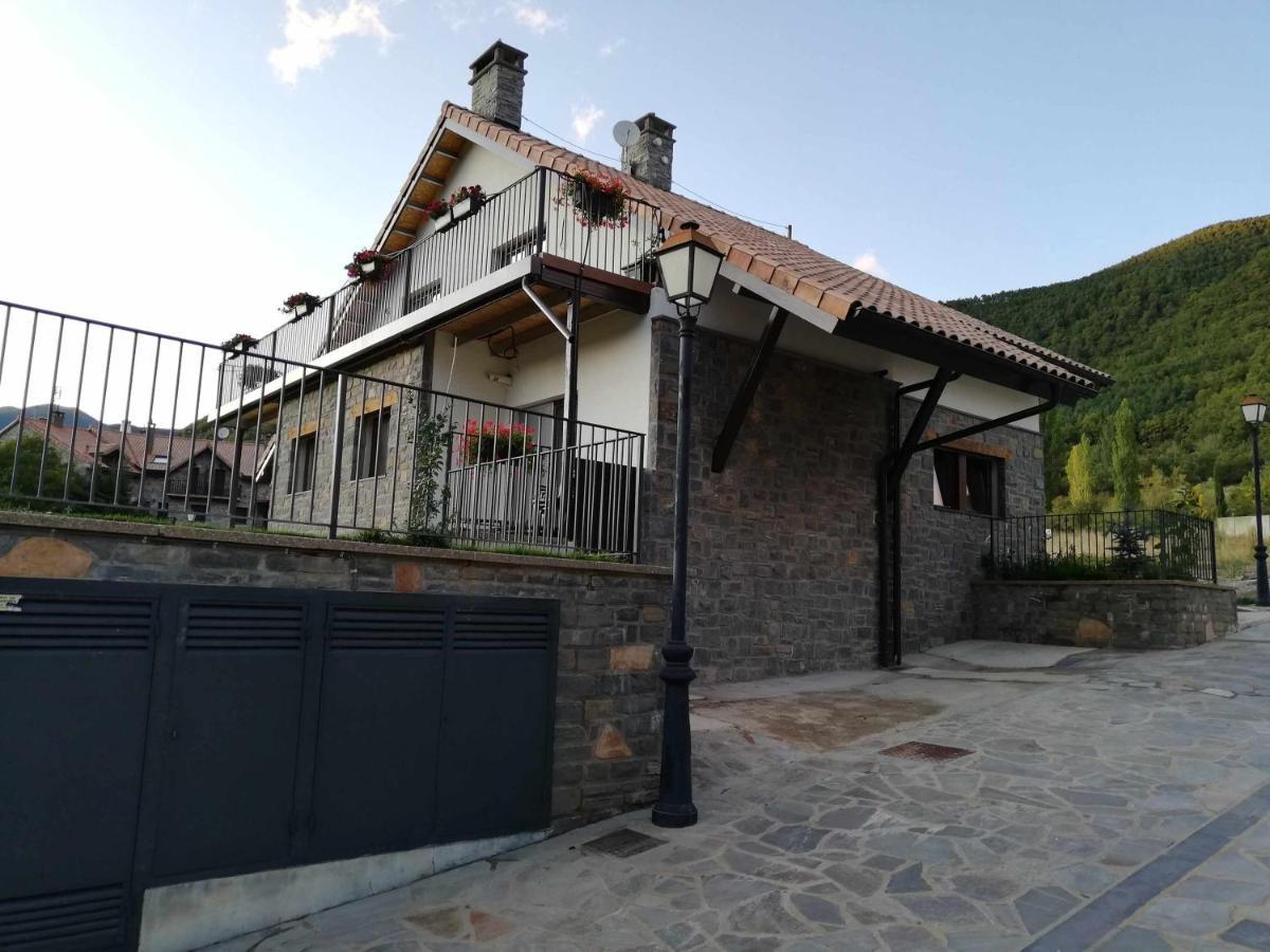 Casa Cotefablo Aloj Sorrosal Gavin Biescas Apartment Luaran gambar